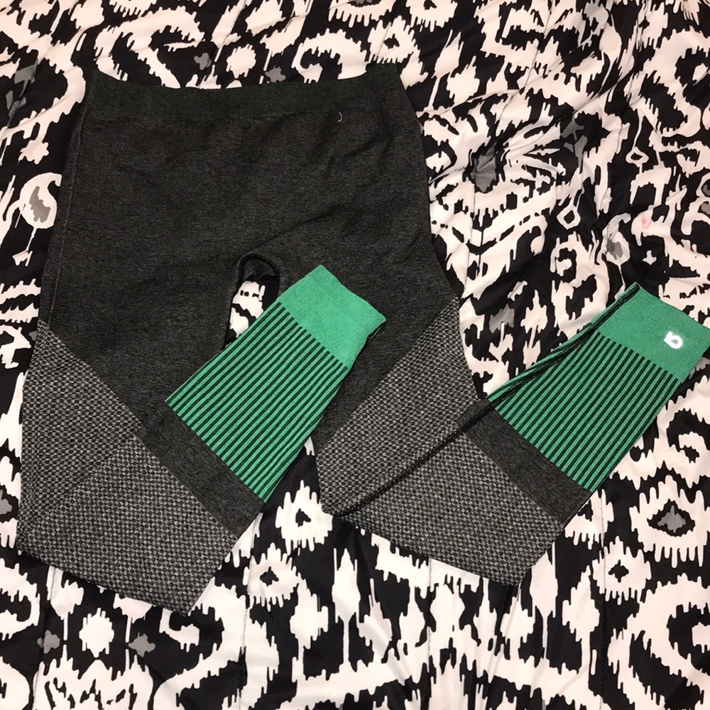 gap fit leggings size medium
